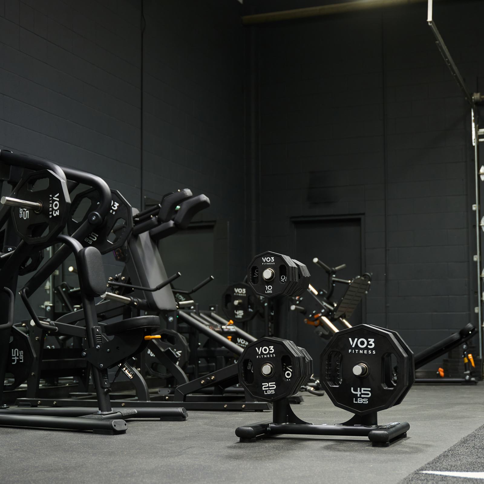 VO3 plate-loaded machine